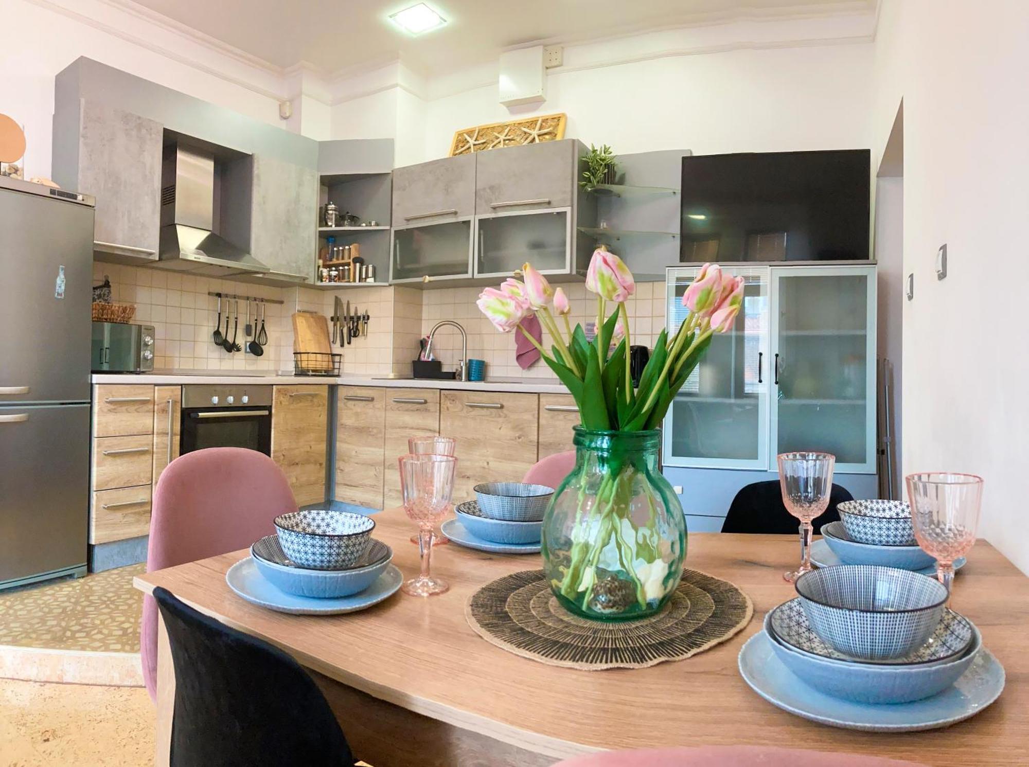 Two Bedroom Apartment -Welcome To Burgas- Top Location, Central Station, Main Walking Street, Sea Garden, Near The Beach Εξωτερικό φωτογραφία